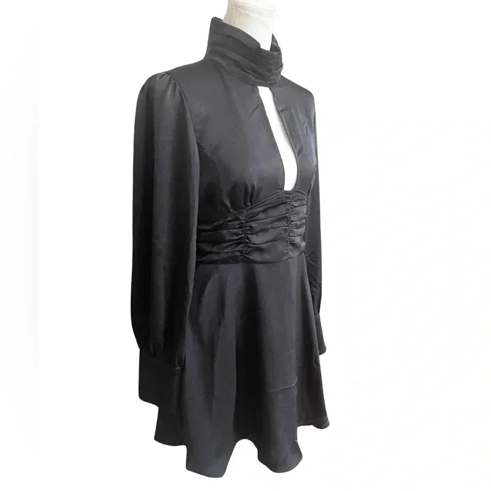 Edit by nine High neck, plunge neck, long sleeves dress. Soft silky finish - Picture 6 of 11